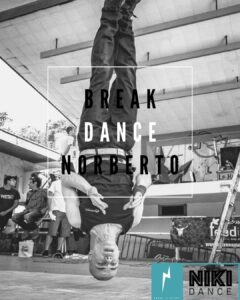 clase de baile en escuela de danza