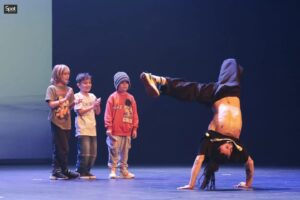 clase de baile en escuela de danza